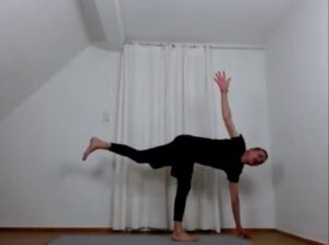 gedrehte Stehhaltung Yoga